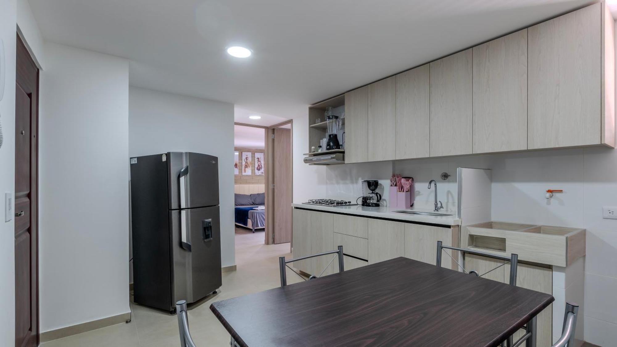 En Laureles Con Piscina, Parqueadero 302 Apartment Medellin